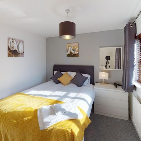Marina House Apartment Kingston upon Hull Bagian luar foto