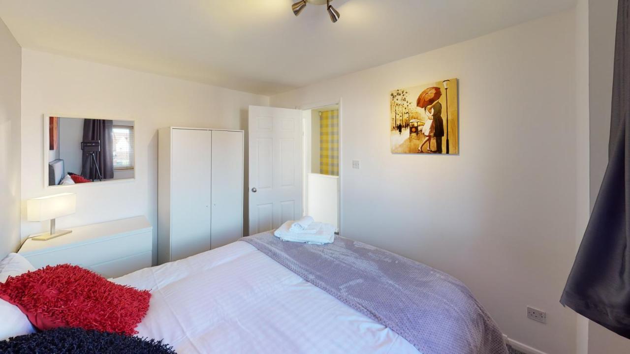 Marina House Apartment Kingston upon Hull Bagian luar foto